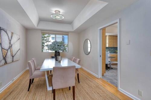 1433-Barry-Ave-302~08