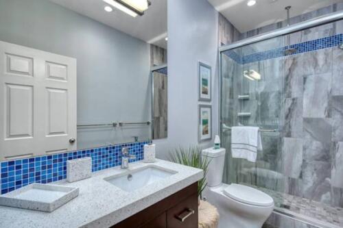 1433-Barry-Ave-302~20