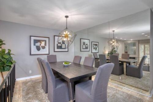 21801-Burbank-Blvd-#67~05
