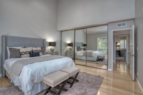 21801-Burbank-Blvd-#67~15