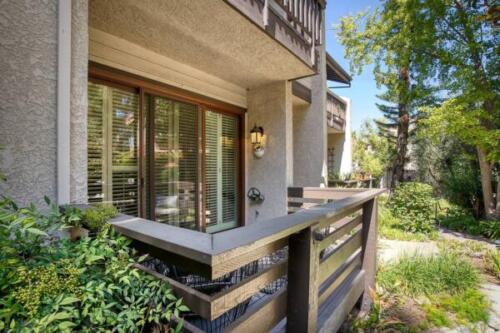 21801-Burbank-Blvd-#67~23